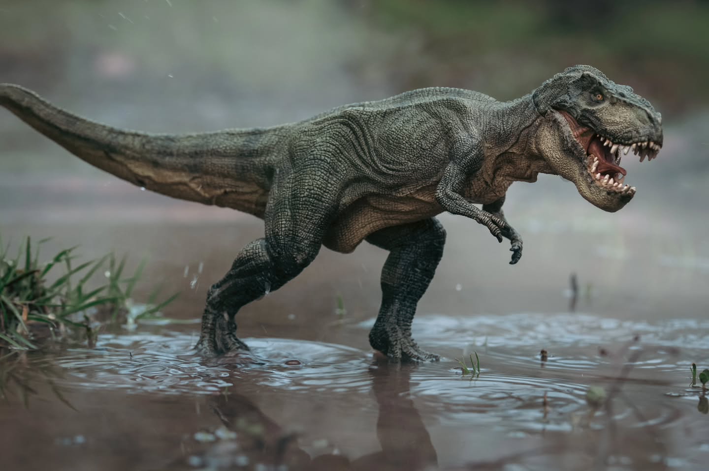 "T-Rex doesn't want to be fed. He wants to hunt. Can't just suppress 65 million years of gut instinct" ~ Alan