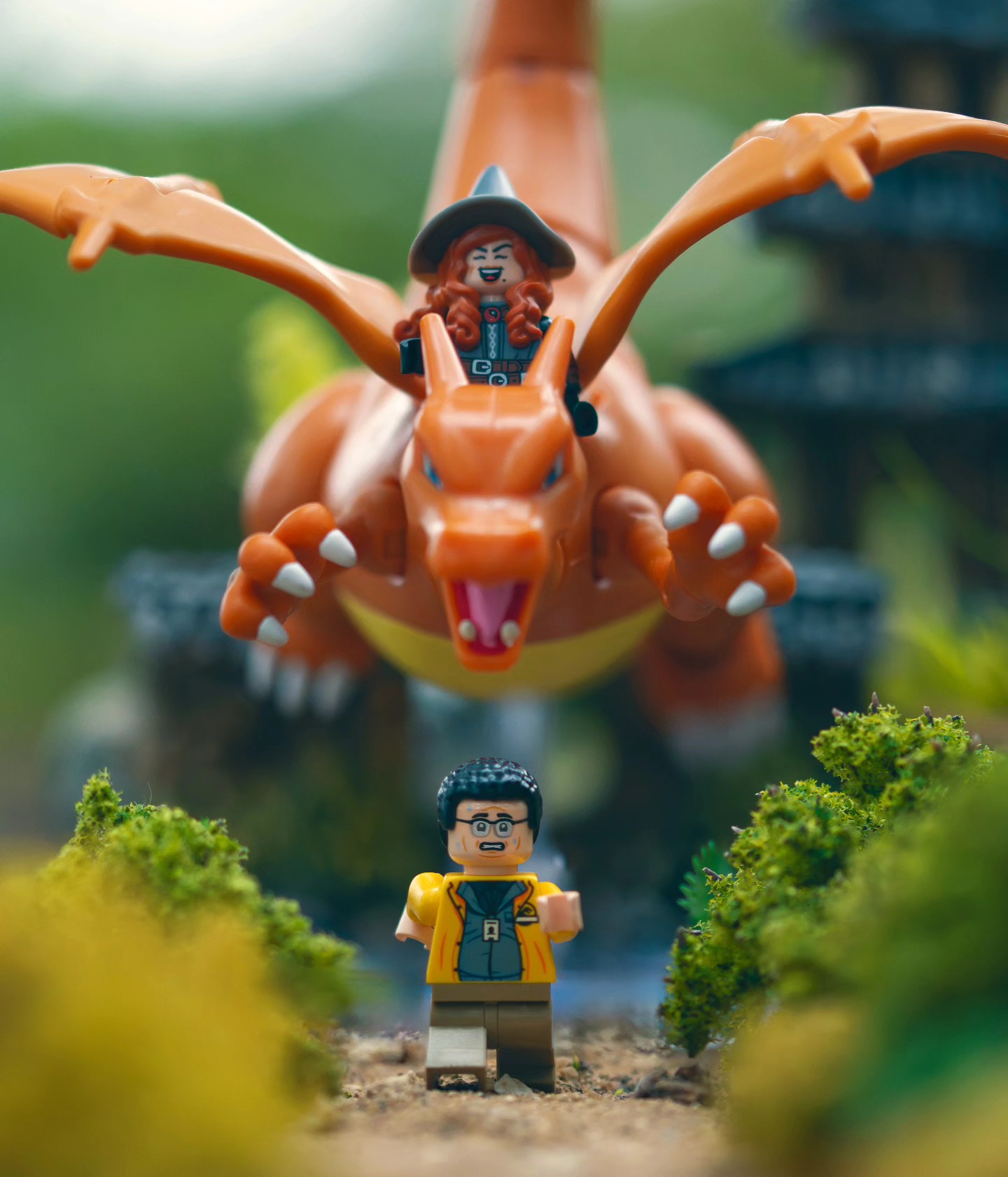 Run, Dennis.....RUUUUN!!! Dennis Nedry just don't have much luck does he!